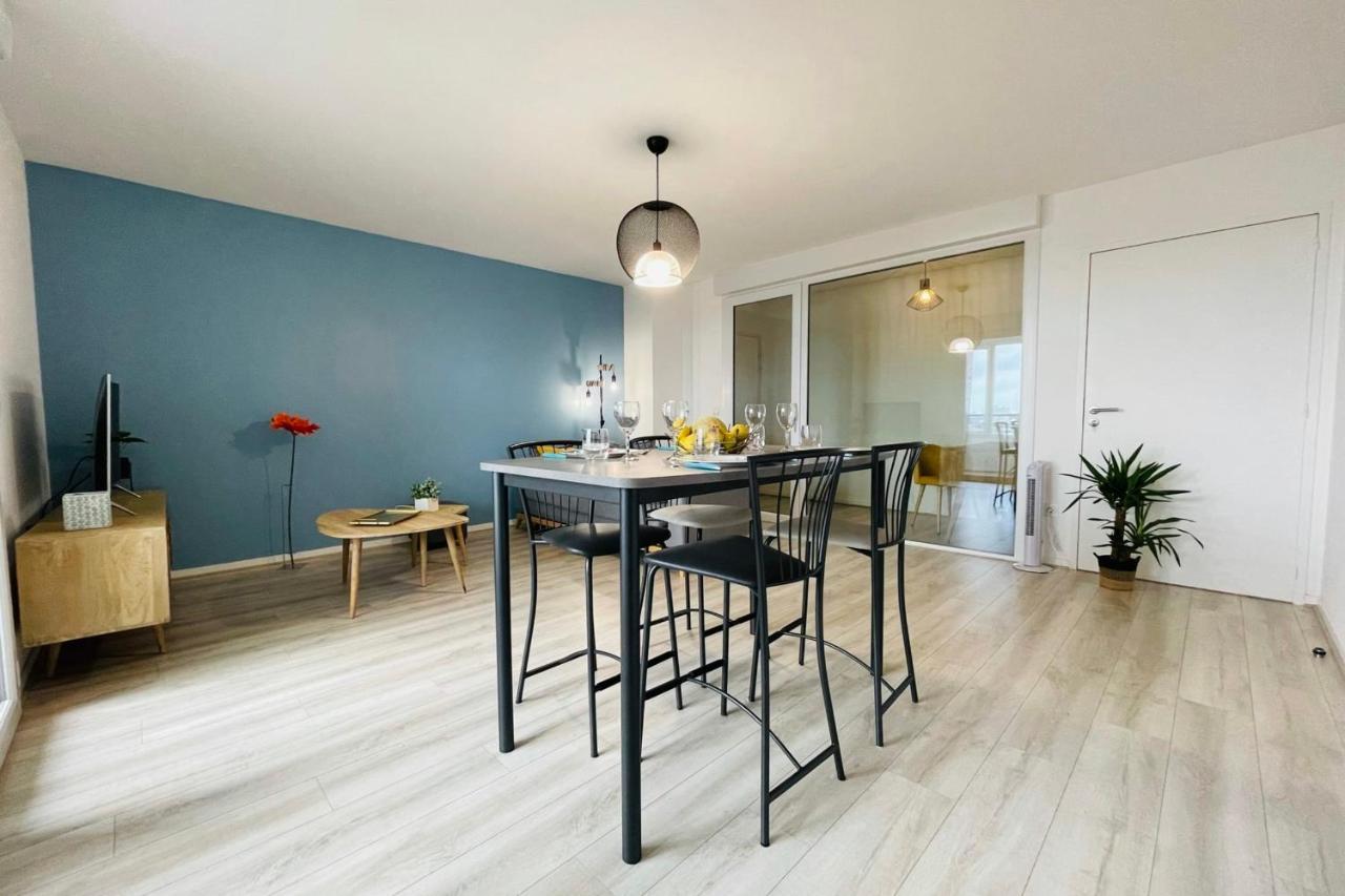 Bright Apartment In A New Building With Garage Tours Exterior foto