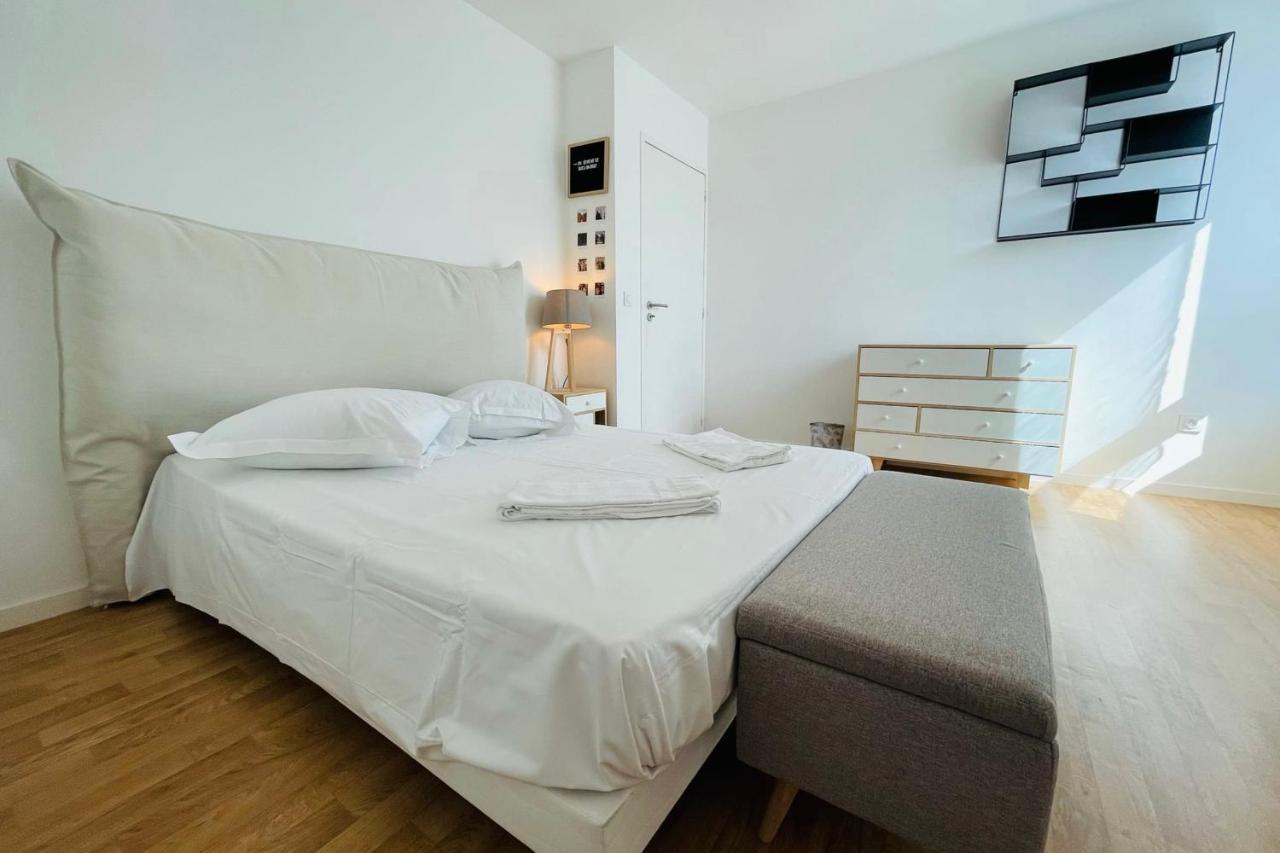 Bright Apartment In A New Building With Garage Tours Exterior foto